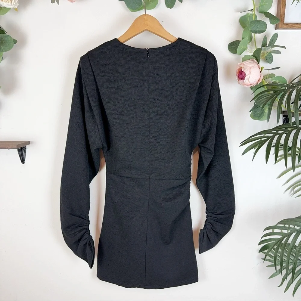 En Saison NWT Ada Ruched Mini Dress in Black Size Small - Picture 9 of 10